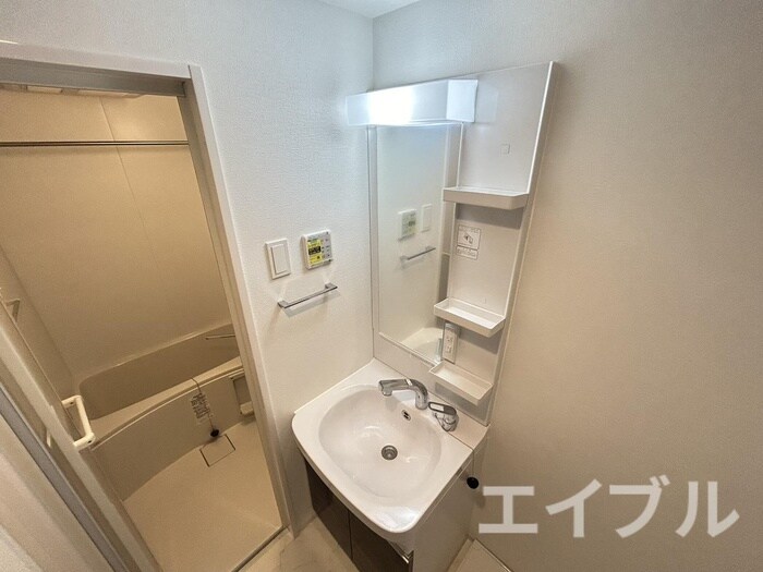 物件内観写真11　(洗面)