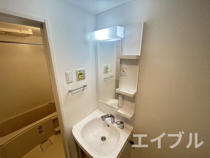 物件内観写真5　(洗面)