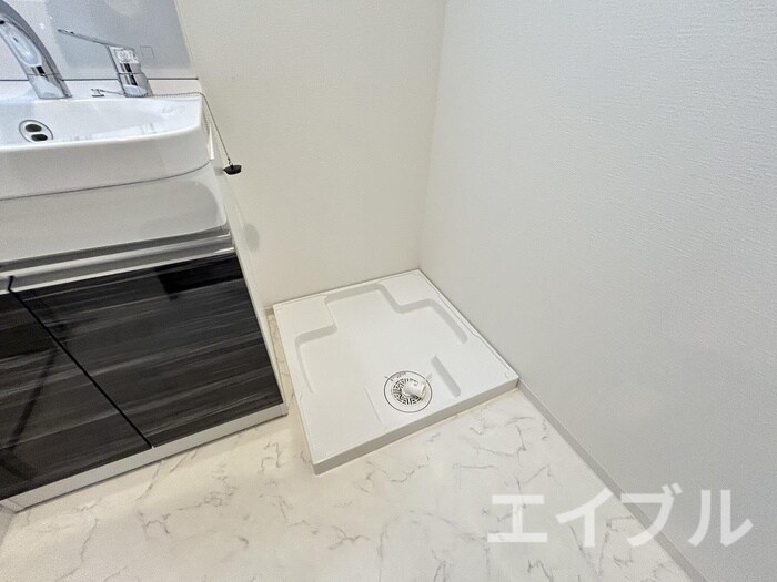 物件内観写真13　(洗濯機置場)