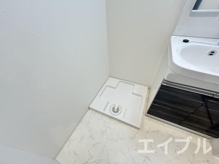 物件内観写真13　(洗濯機置場)