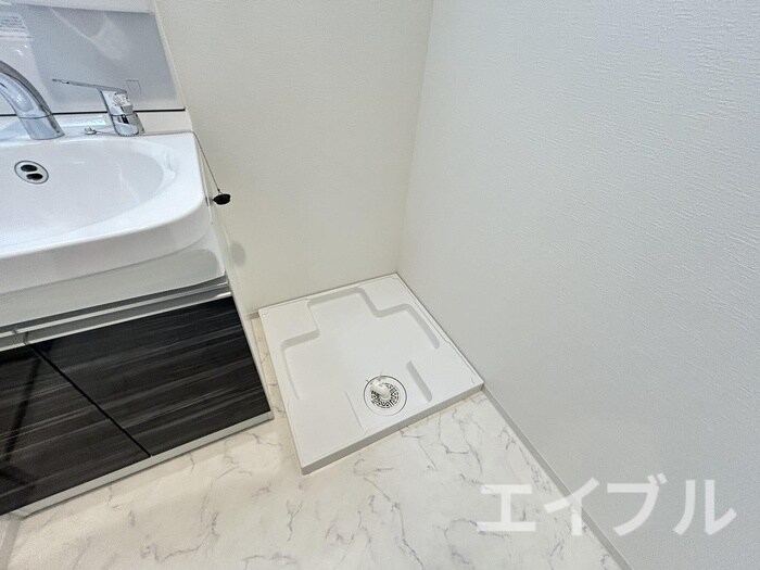 物件内観写真13　(洗濯機置場)