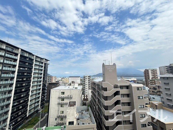 物件内観写真10　(室内からの展望)