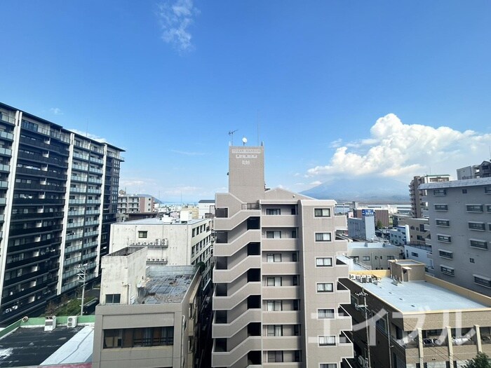 物件内観写真10　(室内からの展望)