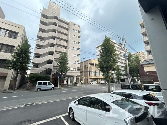 物件内観写真16　(室内からの展望)