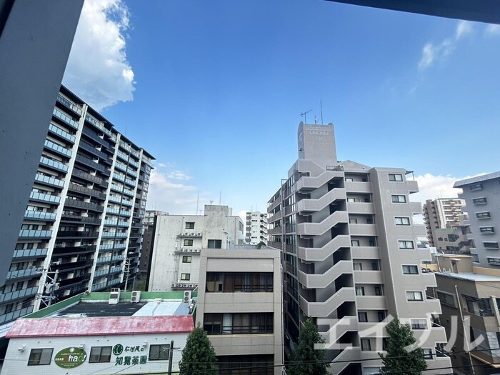 物件内観写真16　(室内からの展望)