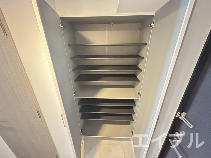 物件内観写真12　(靴箱)