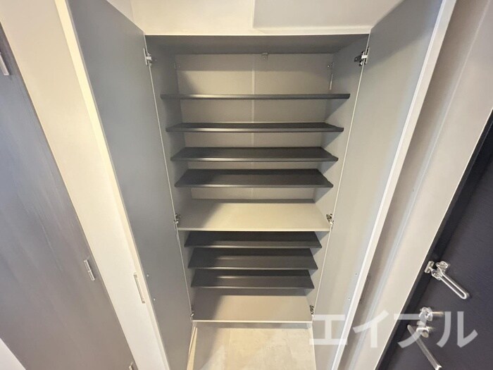 物件内観写真12　(靴箱)