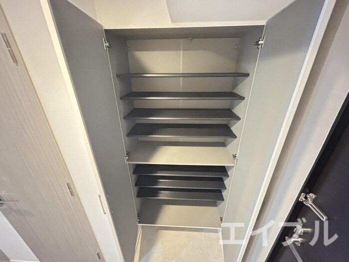 物件内観写真18　(靴箱)