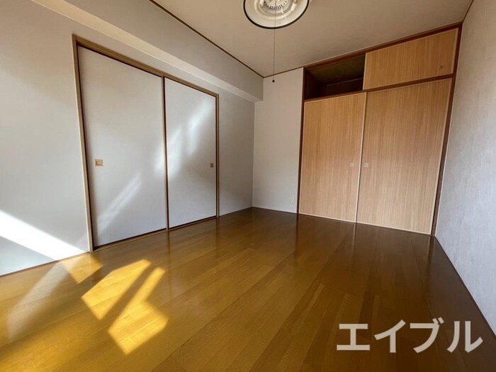 物件内観写真3　(居室)