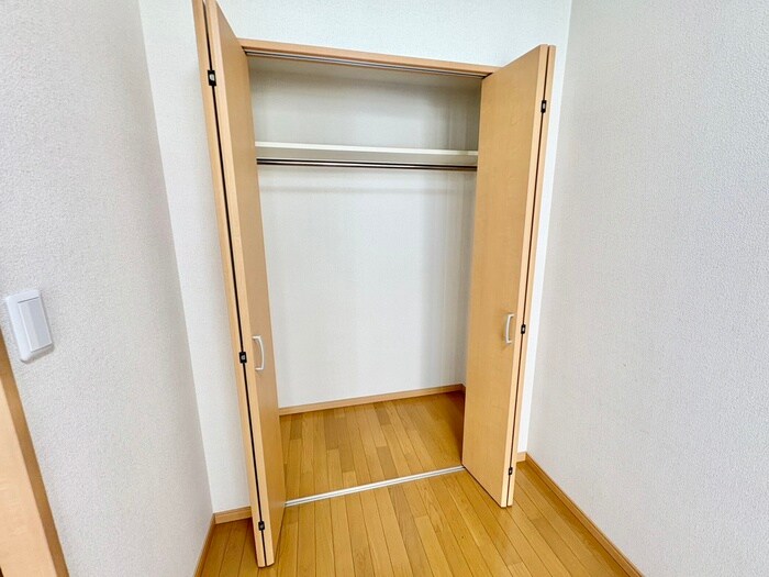 物件内観写真12　(収納)