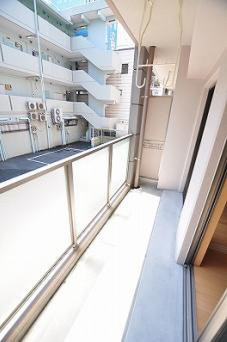 物件内観写真13　(ベランダ・バルコニー)