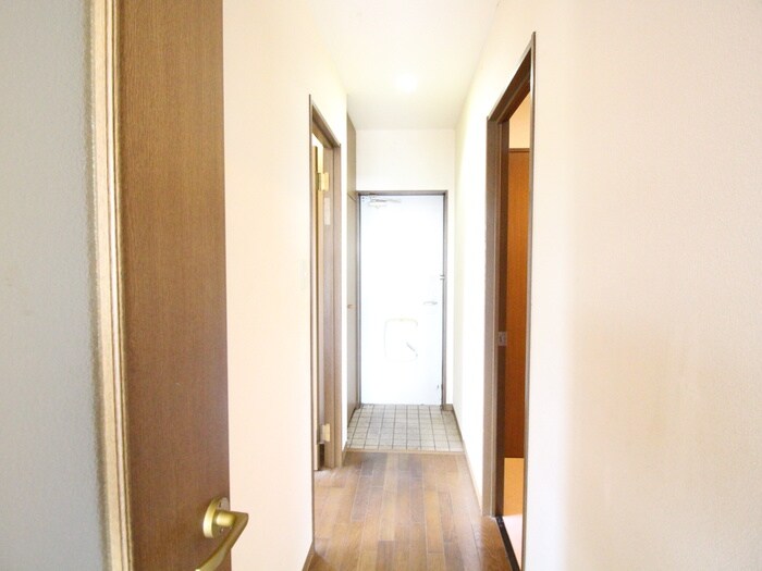 物件内観写真19　(廊下)