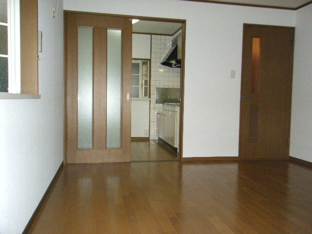 物件内観写真3　(居室)