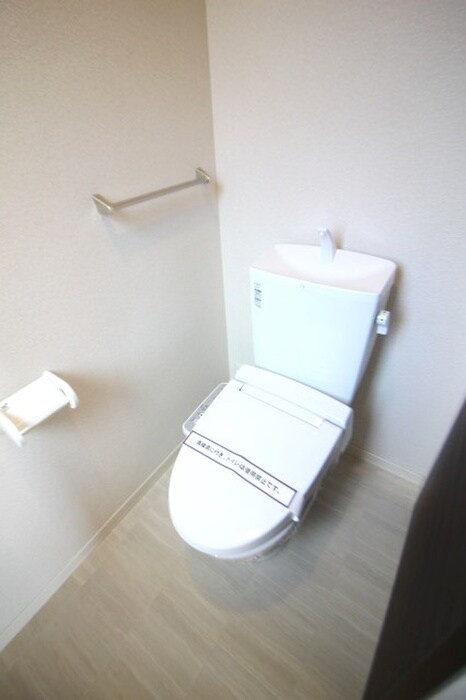 物件内観写真12　(トイレ)