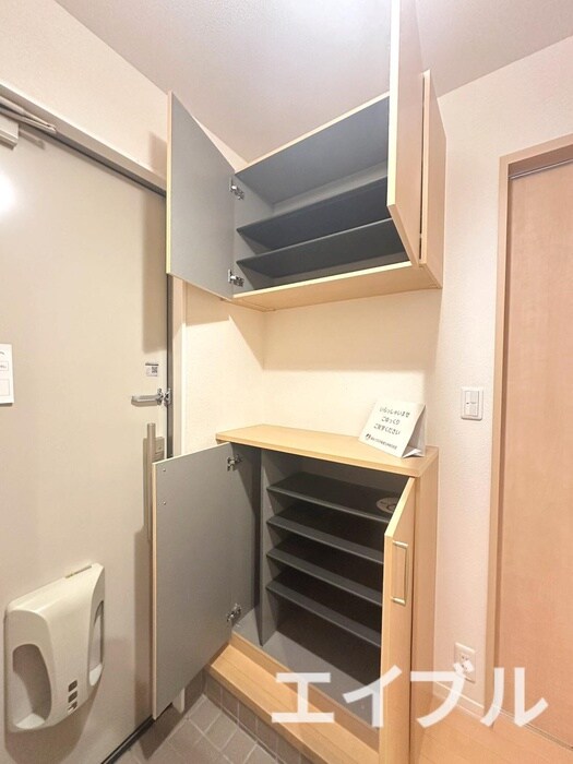 物件内観写真14　(靴箱)