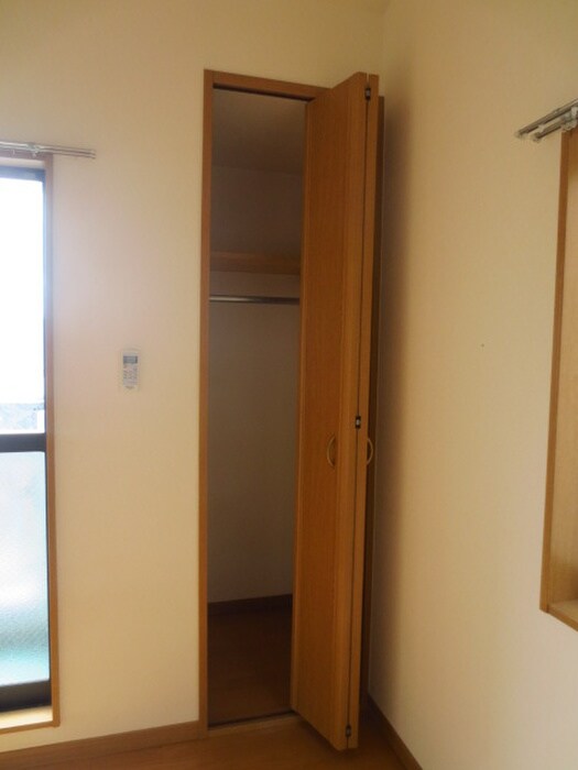 物件内観写真12　(収納)