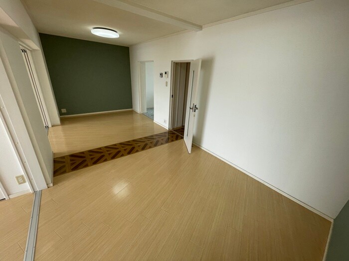 物件内観写真4　(居室)