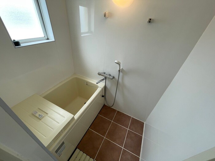 物件内観写真12　(バス／シャワールーム等)