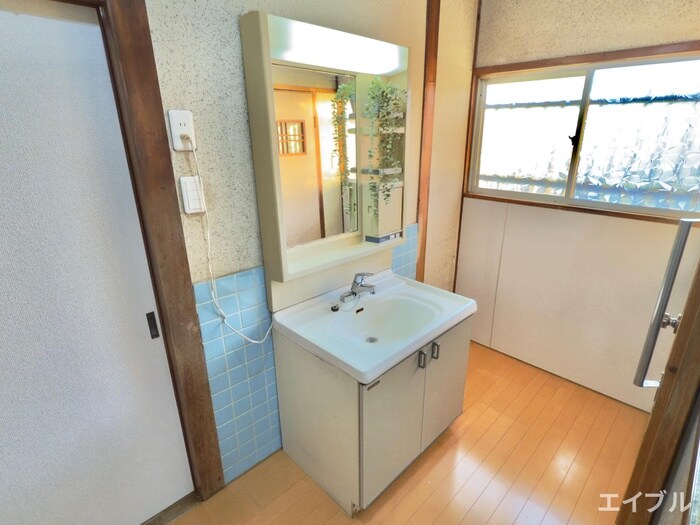 物件内観写真10　(洗面)
