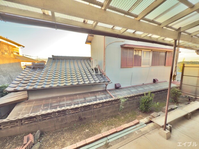 物件内観写真17　(室内からの展望)