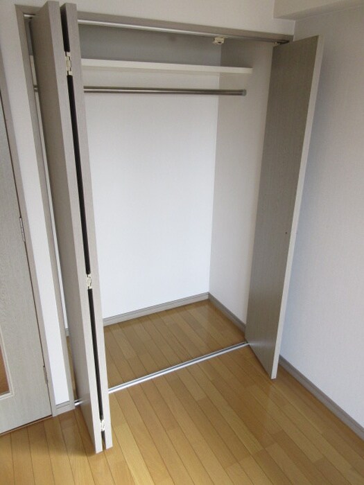 物件内観写真12　(収納)