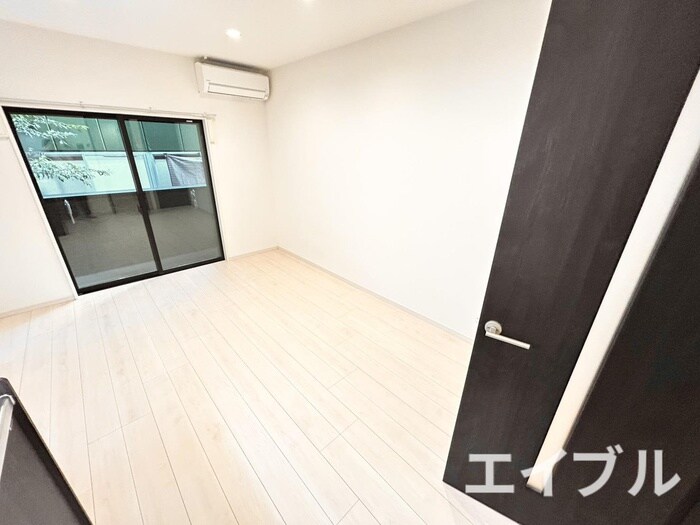 物件内観写真15　(居室)