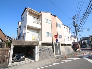 レジデンス津那外観写真