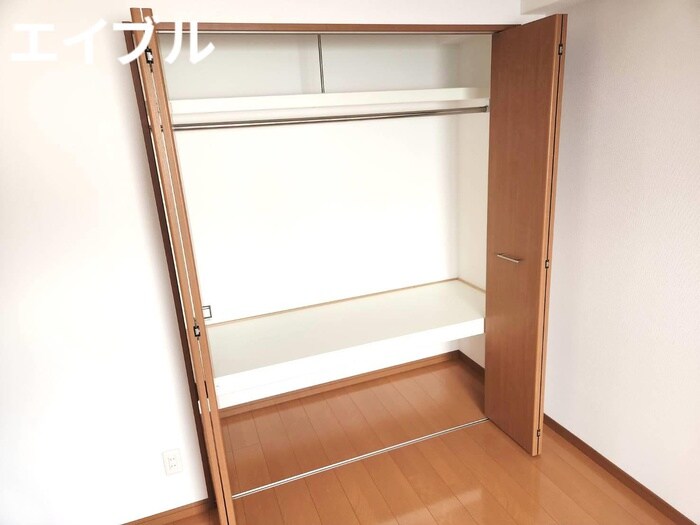 物件内観写真12　(収納)