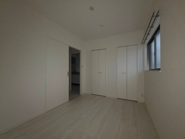 物件内観写真8　(居室)