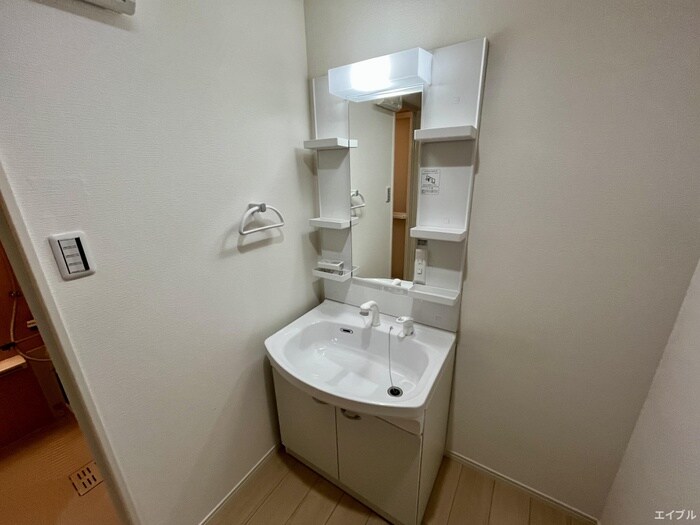 物件内観写真11　(洗面)