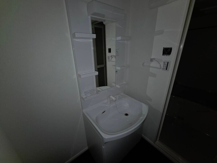 物件内観写真12　(洗面)