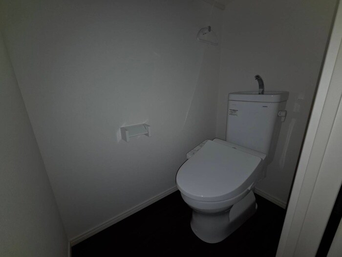 物件内観写真12　(トイレ)