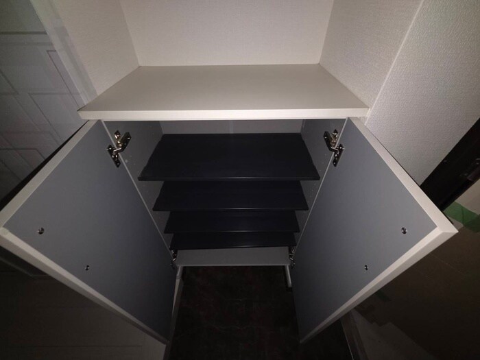 物件内観写真14　(靴箱)