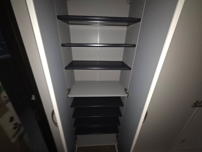 物件内観写真15　(靴箱)