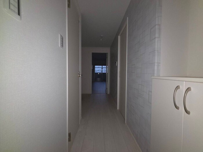 物件内観写真17　(廊下)