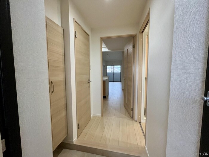 物件内観写真18　(廊下)