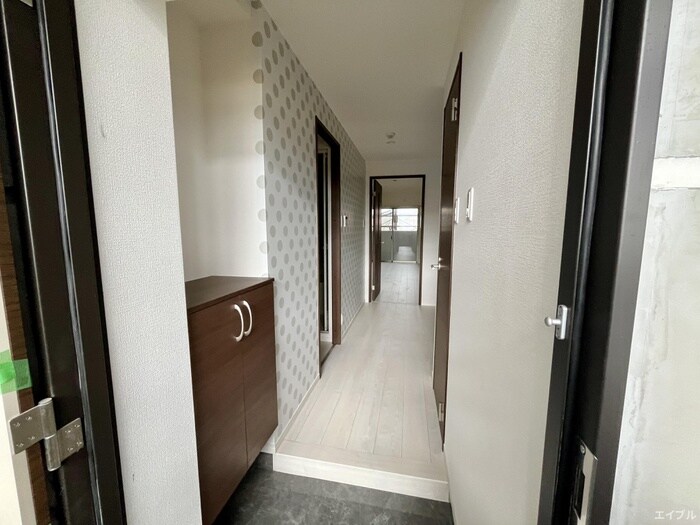 物件内観写真18　(廊下)