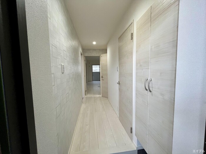 物件内観写真18　(廊下)