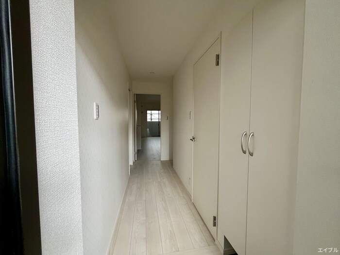 物件内観写真18　(廊下)