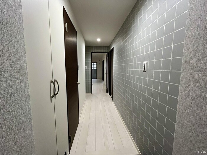 物件内観写真18　(廊下)