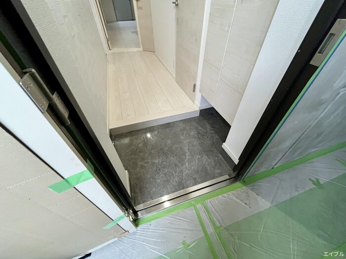 物件内観写真19　(玄関)