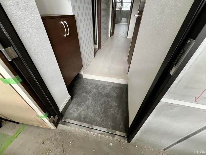 物件内観写真19　(玄関)