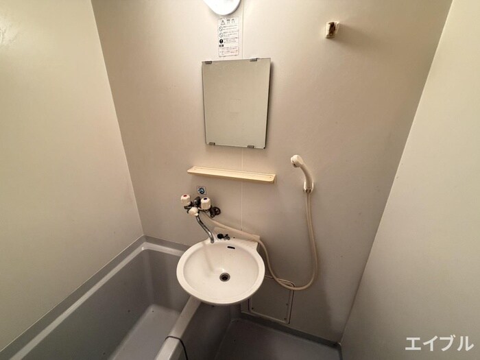 物件内観写真12　(洗面)