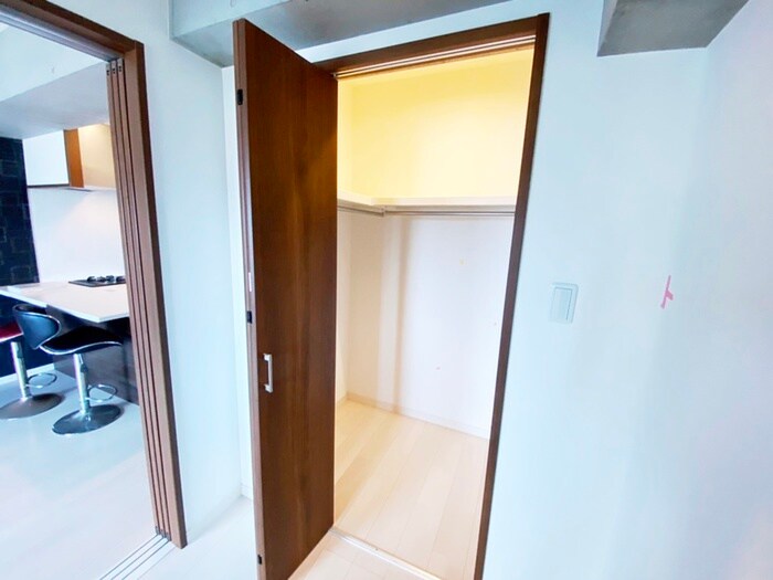 物件内観写真11　(収納)