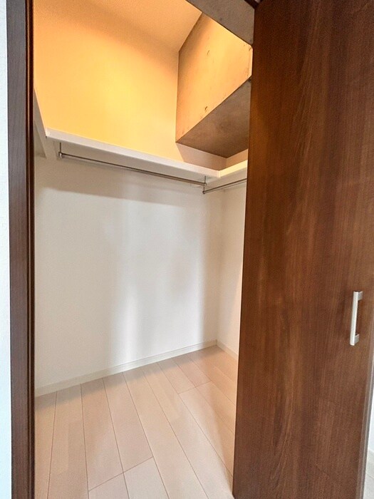 物件内観写真12　(収納)