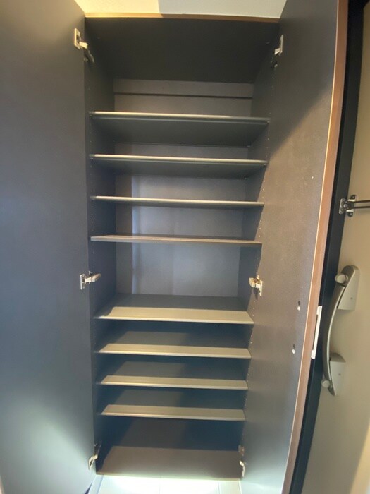 物件内観写真13　(靴箱)