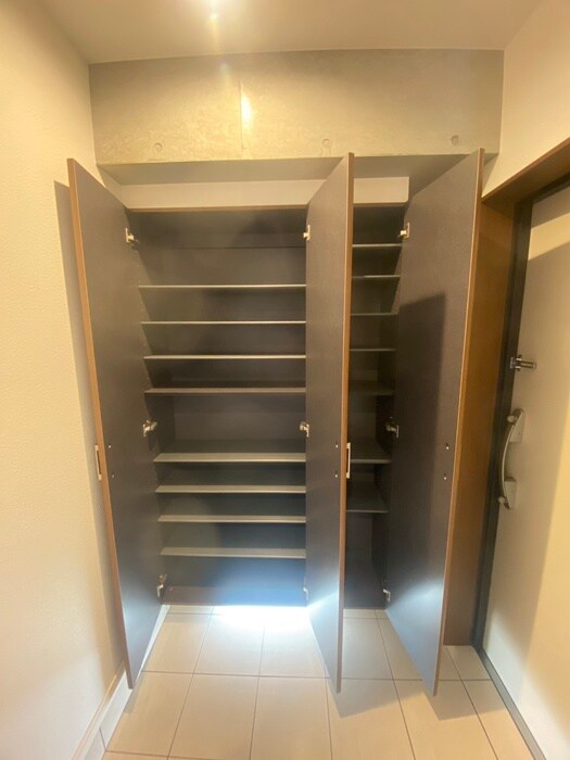 物件内観写真14　(靴箱)
