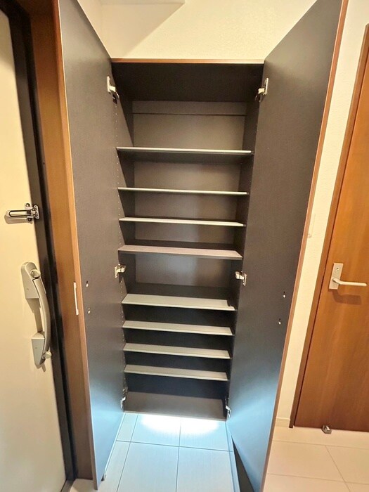 物件内観写真14　(靴箱)