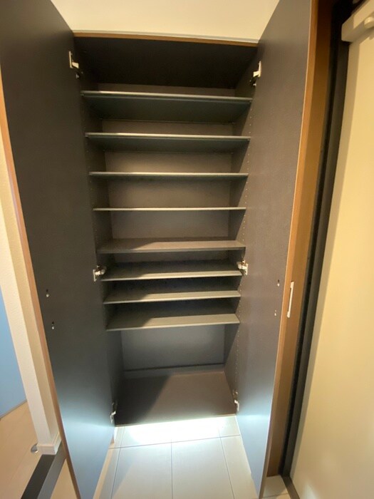 物件内観写真14　(靴箱)