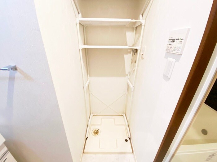 物件内観写真21　(洗濯機置場)